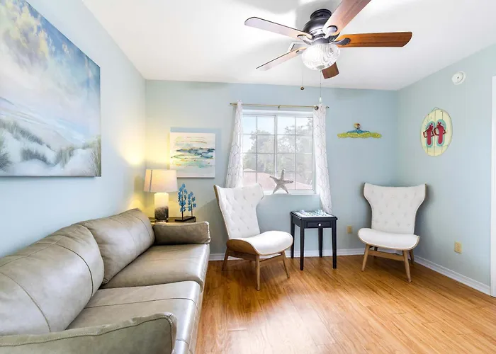 Holiday home 5br Located On Canal Backyard With Deck And Bbq *